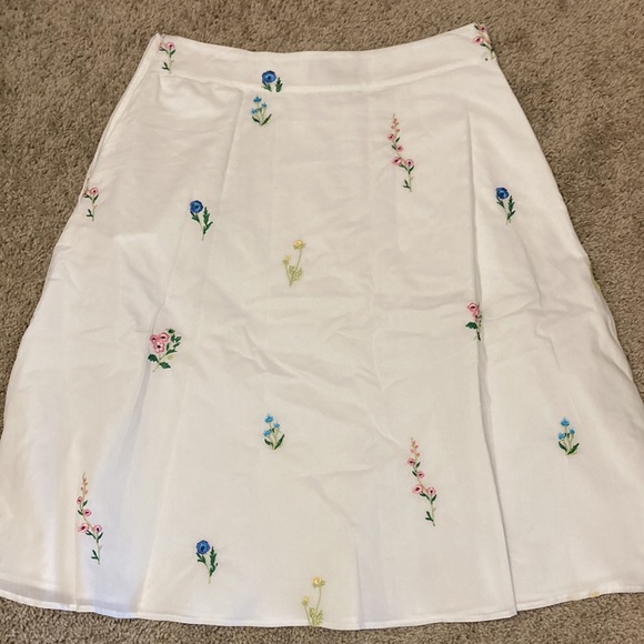 Talbot white floral skirt - Picture 6 of 10